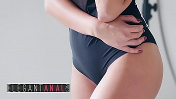 الابن يغتصب امه لتعلم النيك سكس امهات عجوز اسيوي