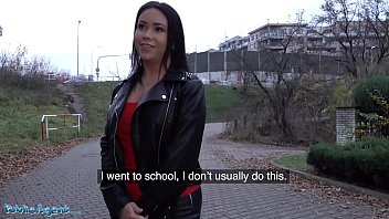 سيرغب الكثير في ممارسة الجنس مع بوسها الصغير