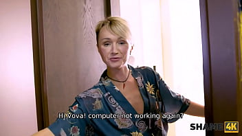 سكس أطفال سغار قبلات ونيك رومانسي فوق السرير