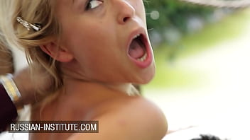 التلميذ ينيك الاستاذة الشرموطةالمدرسة